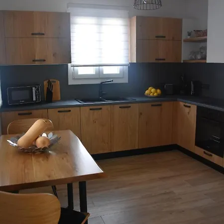 Nelleas * Adamantas (Milos)