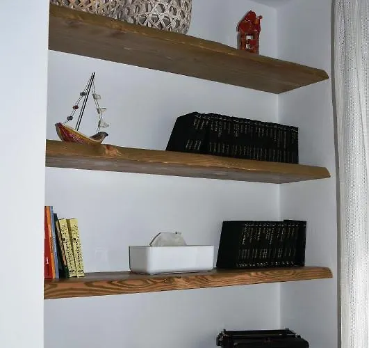 Nelleas 빌라 아다마스